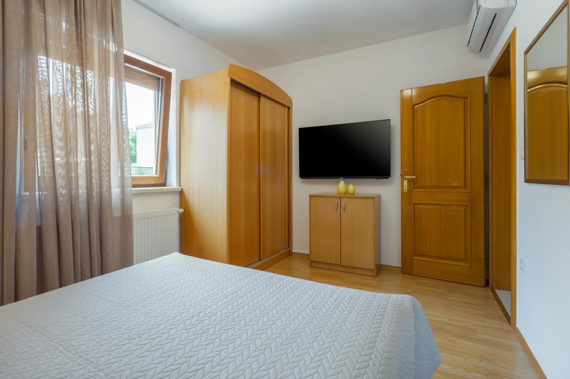 Apartments Bellissima Funtana Luaran gambar