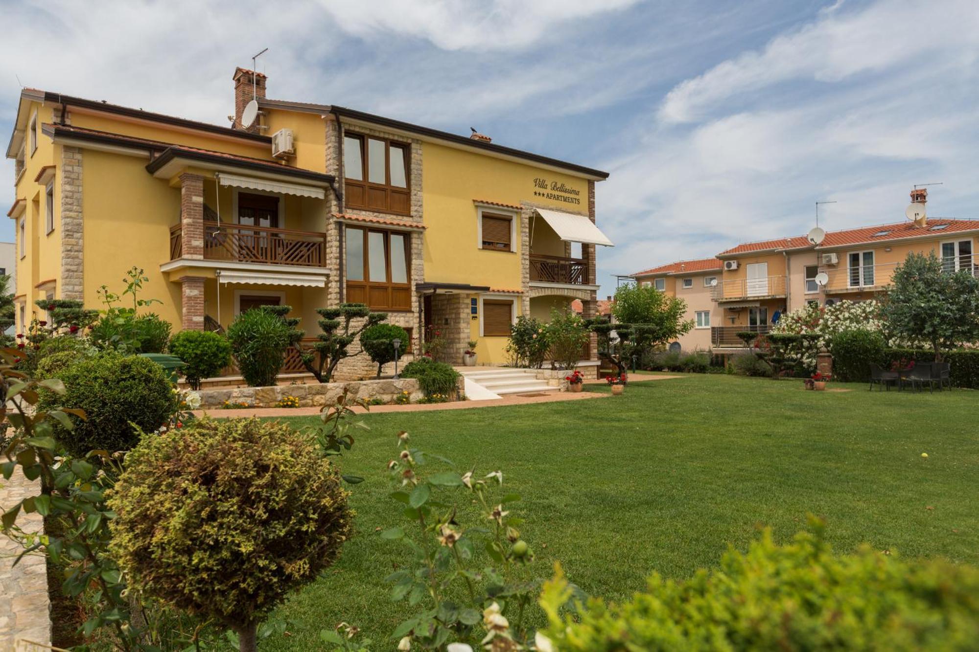 Apartments Bellissima Funtana Luaran gambar