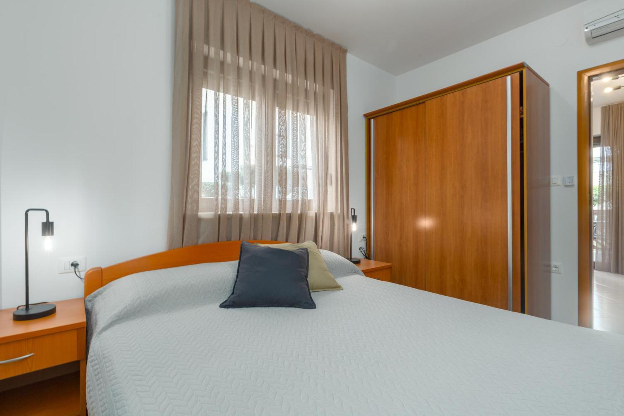 Apartments Bellissima Funtana Luaran gambar